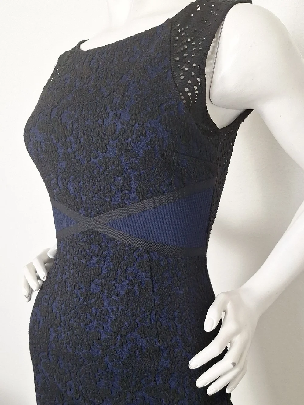 Moulinette Sours Anthropologie Navy Blue Black Larkin Lace Sheath Dress Size 0P